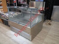 Холодильная витрина Берн Куб ВС 44-1250 (встроенный холод) - БумерангШоп.РФ - Всё для торговли и общепита